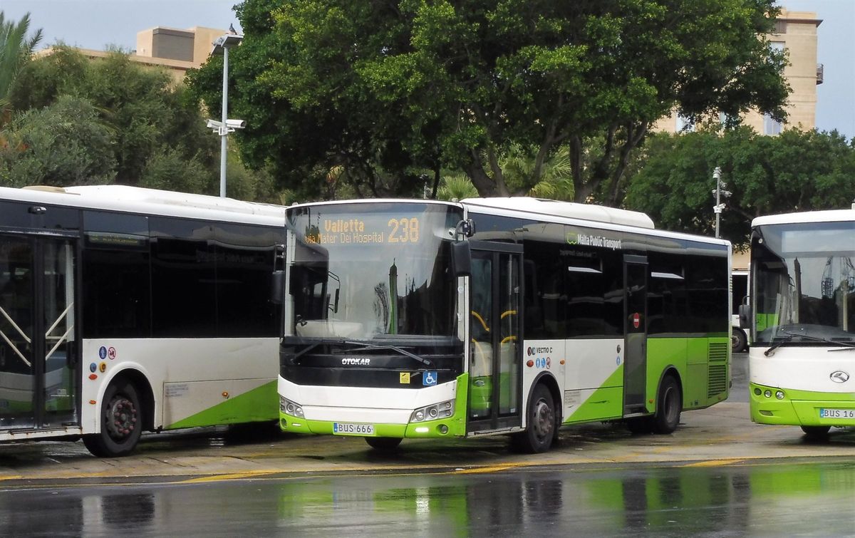 Linienbusse in Malta